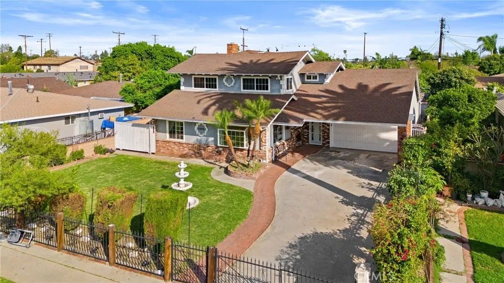 Photo of 6656 Granger Ave, Bell Gardens, CA 90201 (MLS # IG26054195)