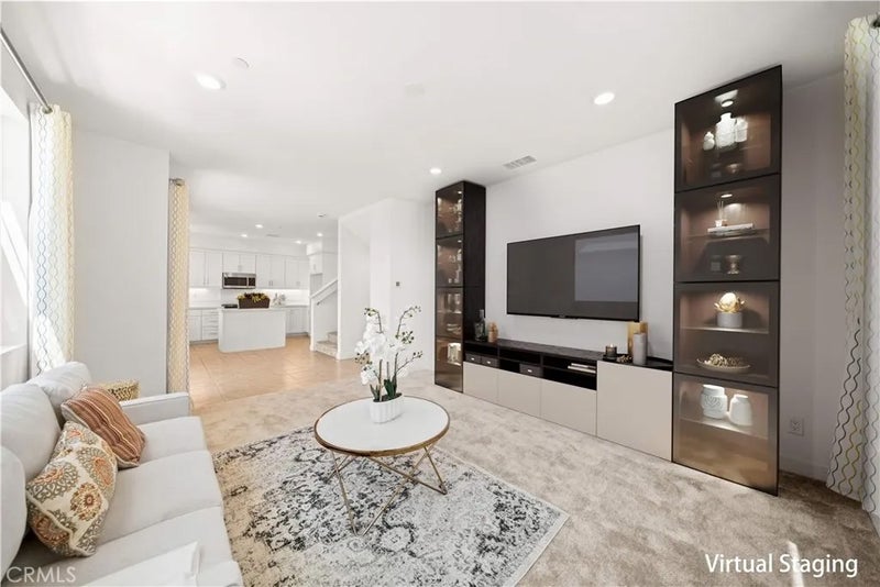 155 W LA PALMA Avenue 2