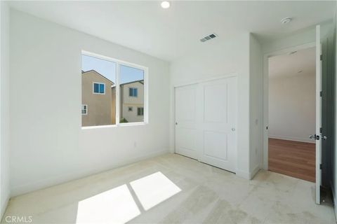 Tiny photo for 504 Gadwall, Irvine, CA 92618 (MLS # OC25240552)