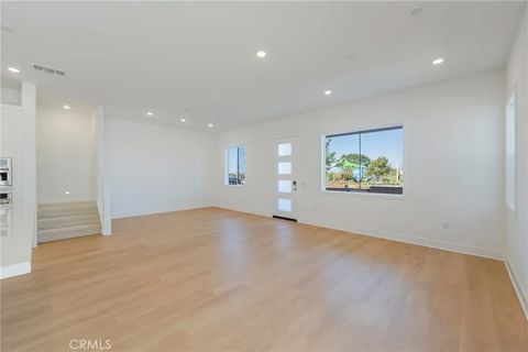 Tiny photo for 504 Gadwall, Irvine, CA 92618 (MLS # OC25240552)