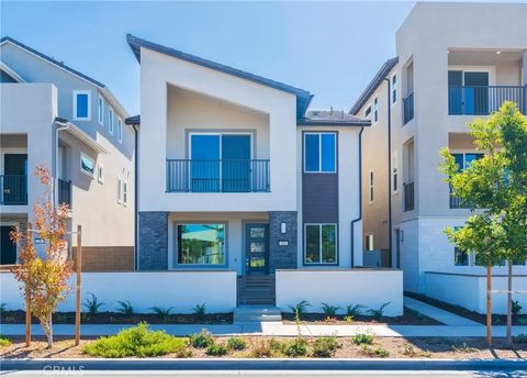 Photo of 504 Gadwall, Irvine, CA 92618 (MLS # OC25240552)