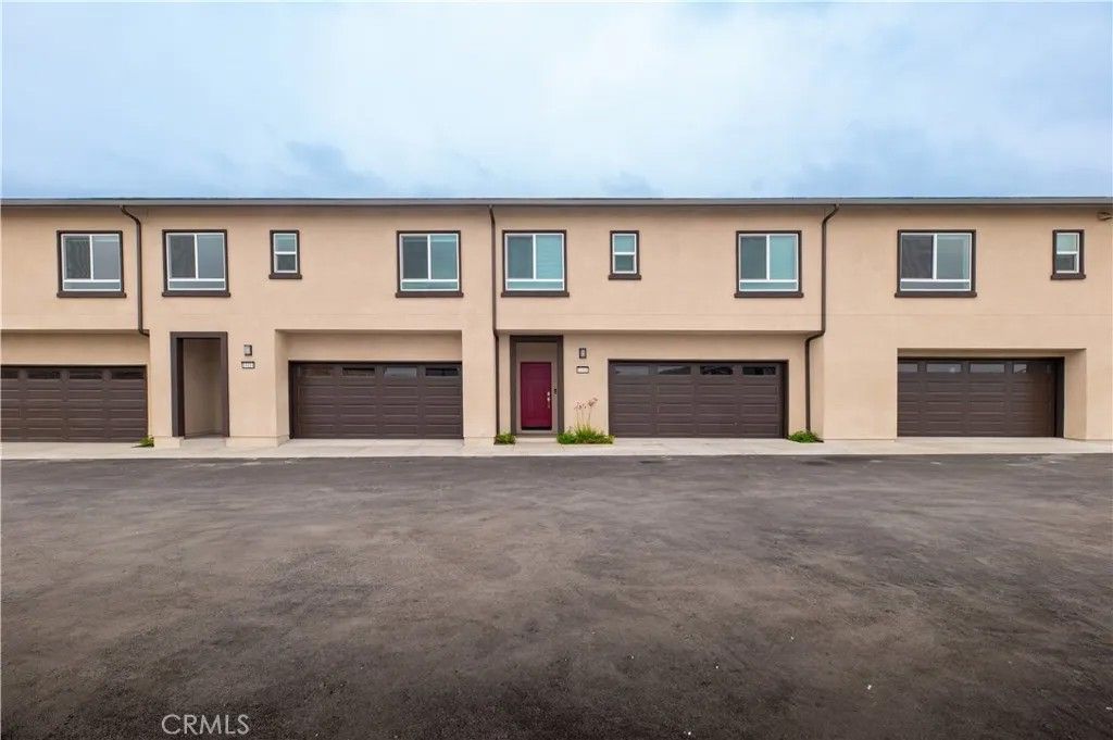 Photo of 14410 Bing Ave, Fontana, CA 92335 (MLS # PW26069044)
