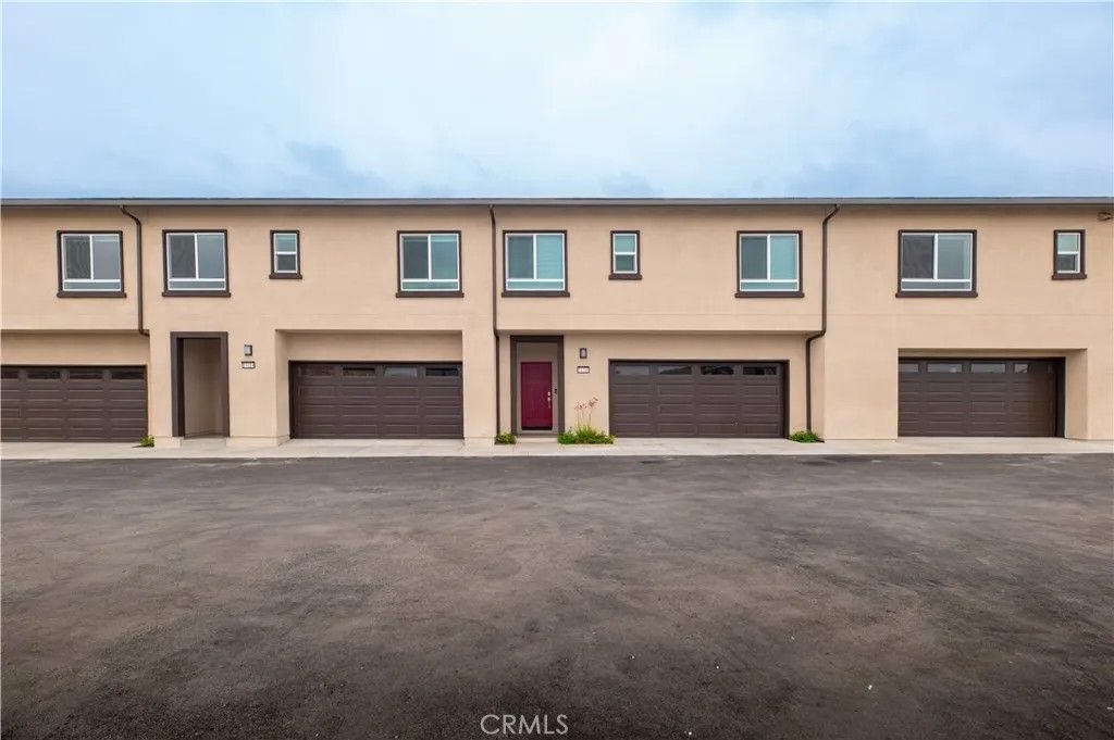 Photo of 14410 Bing Ave, Fontana, CA 92335 (MLS # PW26069044)