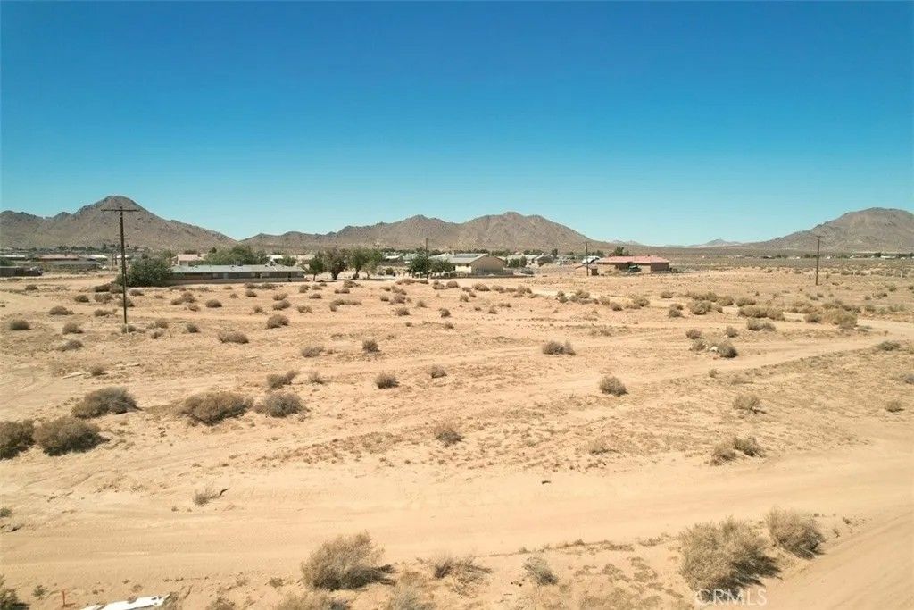 Photo of 23 Wigwam, Apple Valley, CA 92307 (MLS # CV26055679)