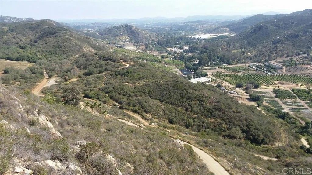 Photo of 27623 Cougar Pass, Escondido, CA 92026 (MLS # NDP2601739)
