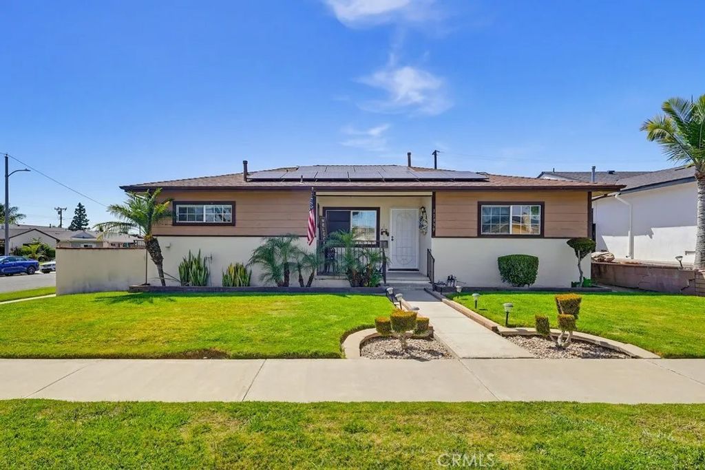 Photo of 11339 1st Avenue, Whittier, CA 90604 (MLS # PW26089395)