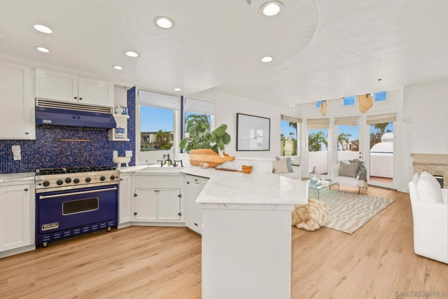 5437 La Jolla Blvd, La Jolla