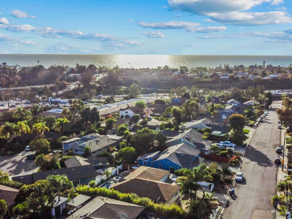 Photo of 926 Nolbey St, Cardiff By The Sea, CA 92007 (MLS # 260007951)