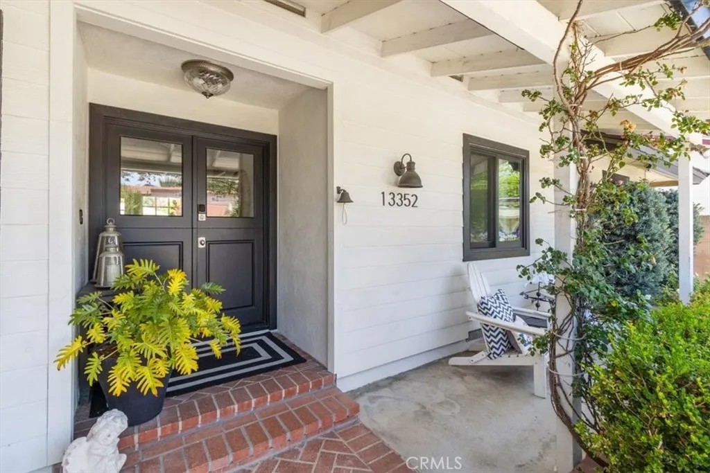 13352 Fairmont Way