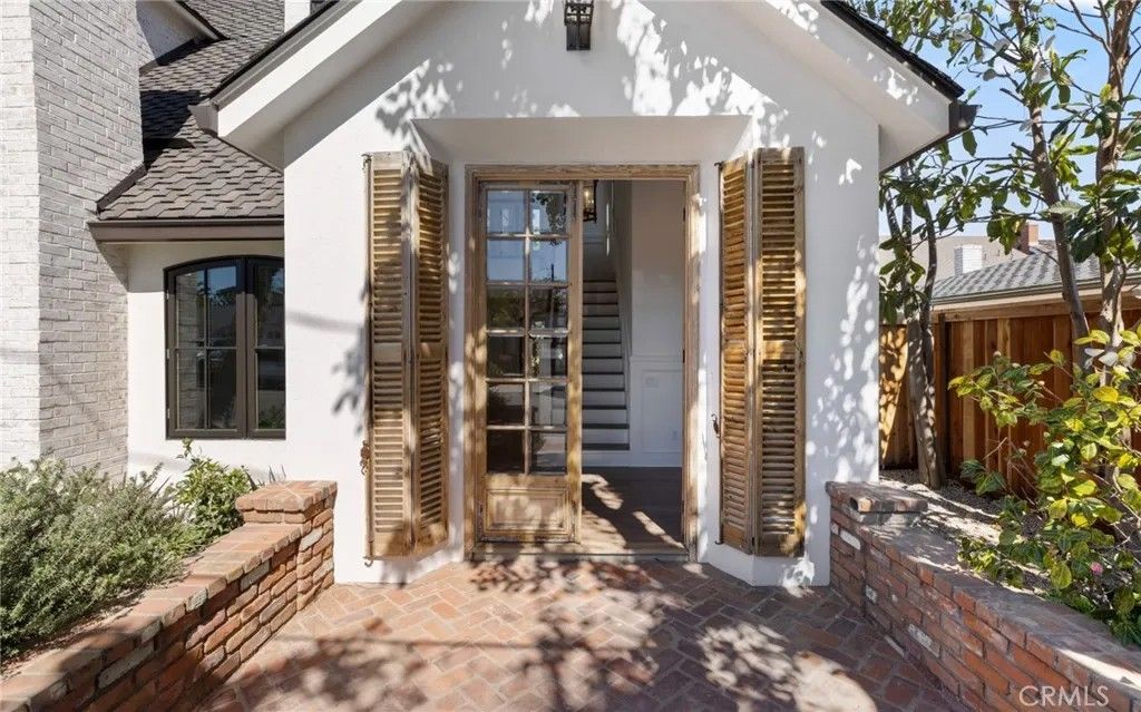 Photo of 2214 Holly Lane, Newport Beach, CA 92663 (MLS # NP26063394)