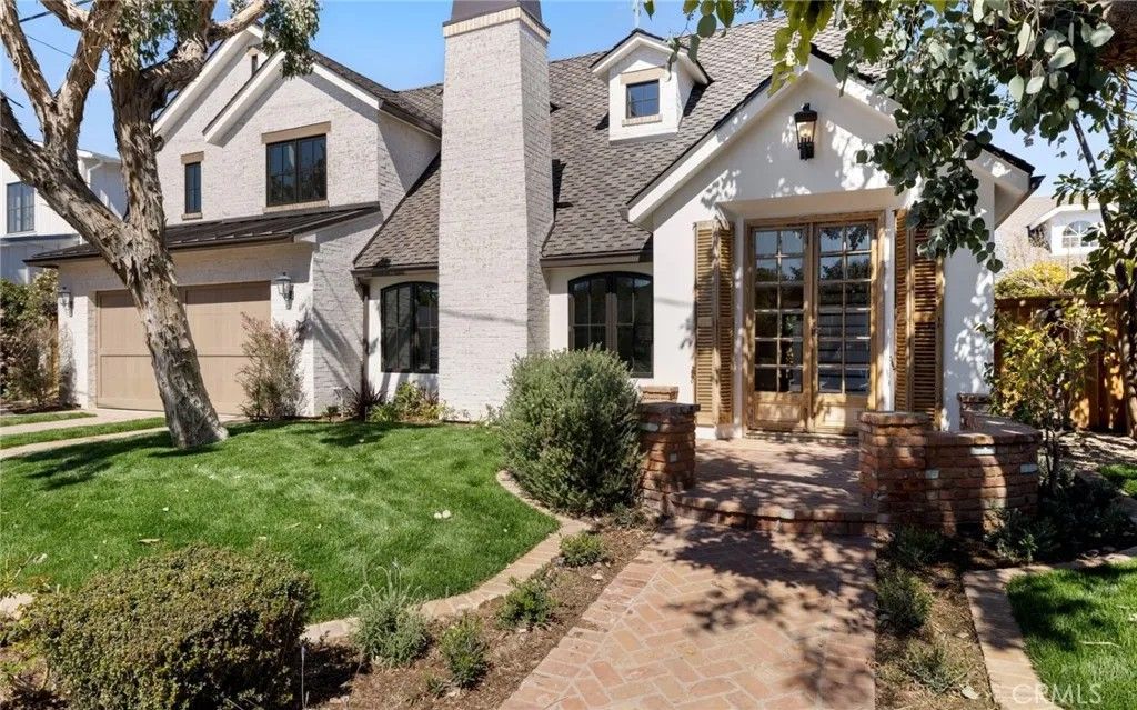 Photo of 2214 Holly Lane, Newport Beach, CA 92663 (MLS # NP26063394)