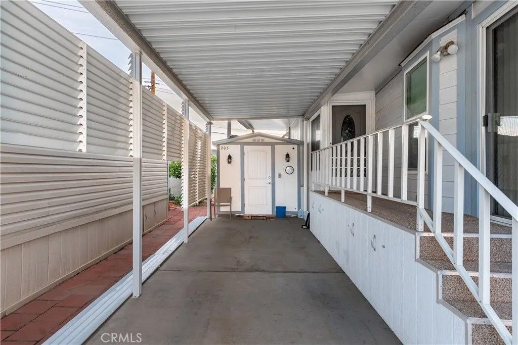 Photo of 1295 S Cawston Ave, Hemet, CA 92545 (MLS # SW25276491)