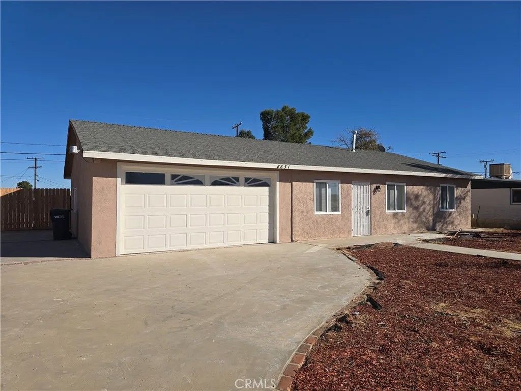 Photo of 8651 S Loop, California City, CA 93505 (MLS # SR25274083)