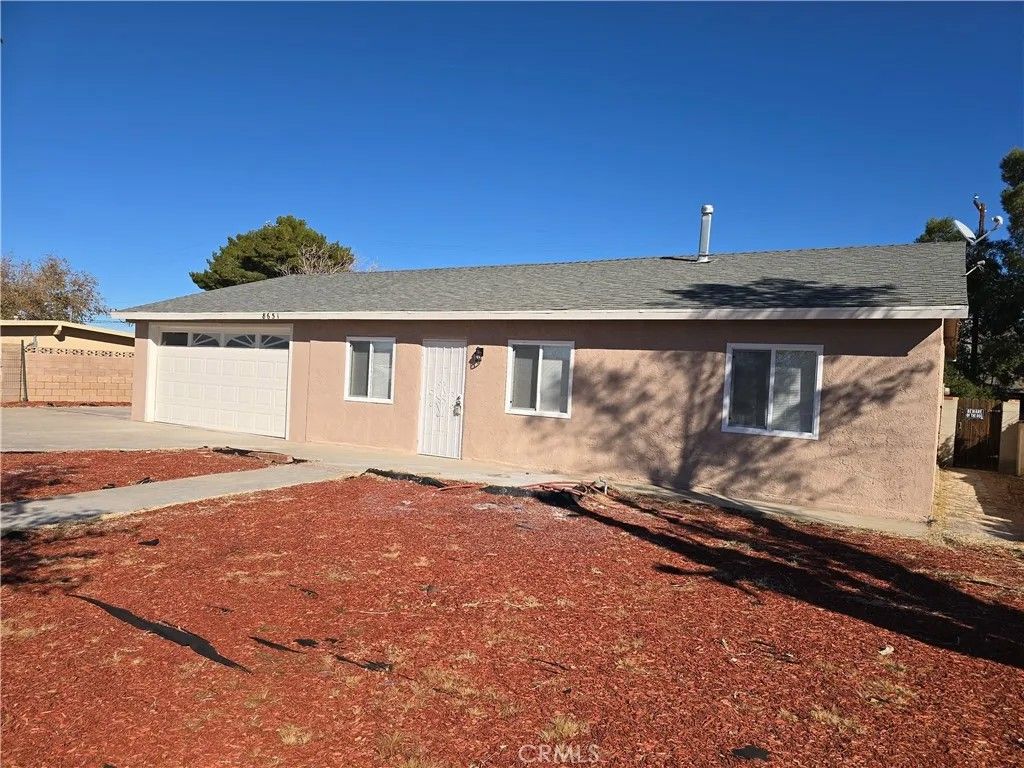 Photo of 8651 S Loop, California City, CA 93505 (MLS # SR25274083)