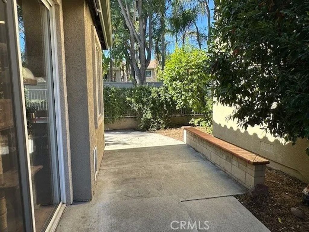Photo of 3 Calle de Los Ninos, Rancho Santa Margarita, CA 92688 (MLS # OC25278625)