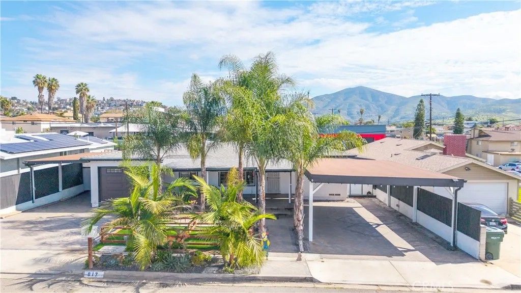 Photo of 817 Sacramento Ave, Spring Valley, CA 91977 (MLS # SW26028918)