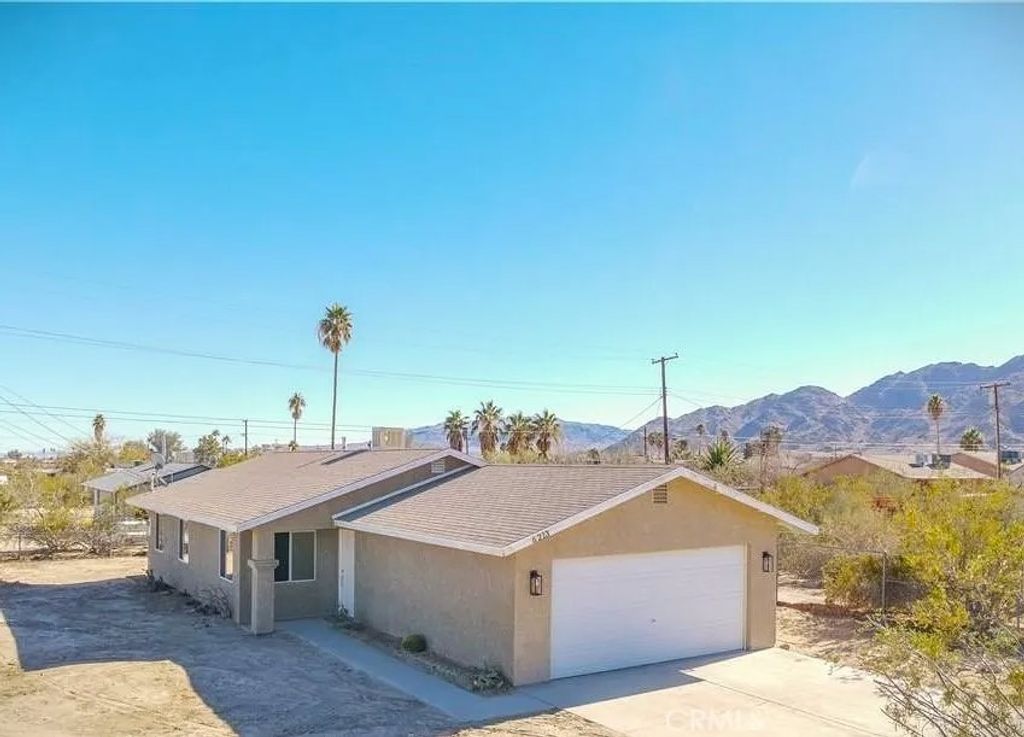 Photo of 6213 Baileya Avenue, 29 Palms, CA 92277 (MLS # JT26003015)