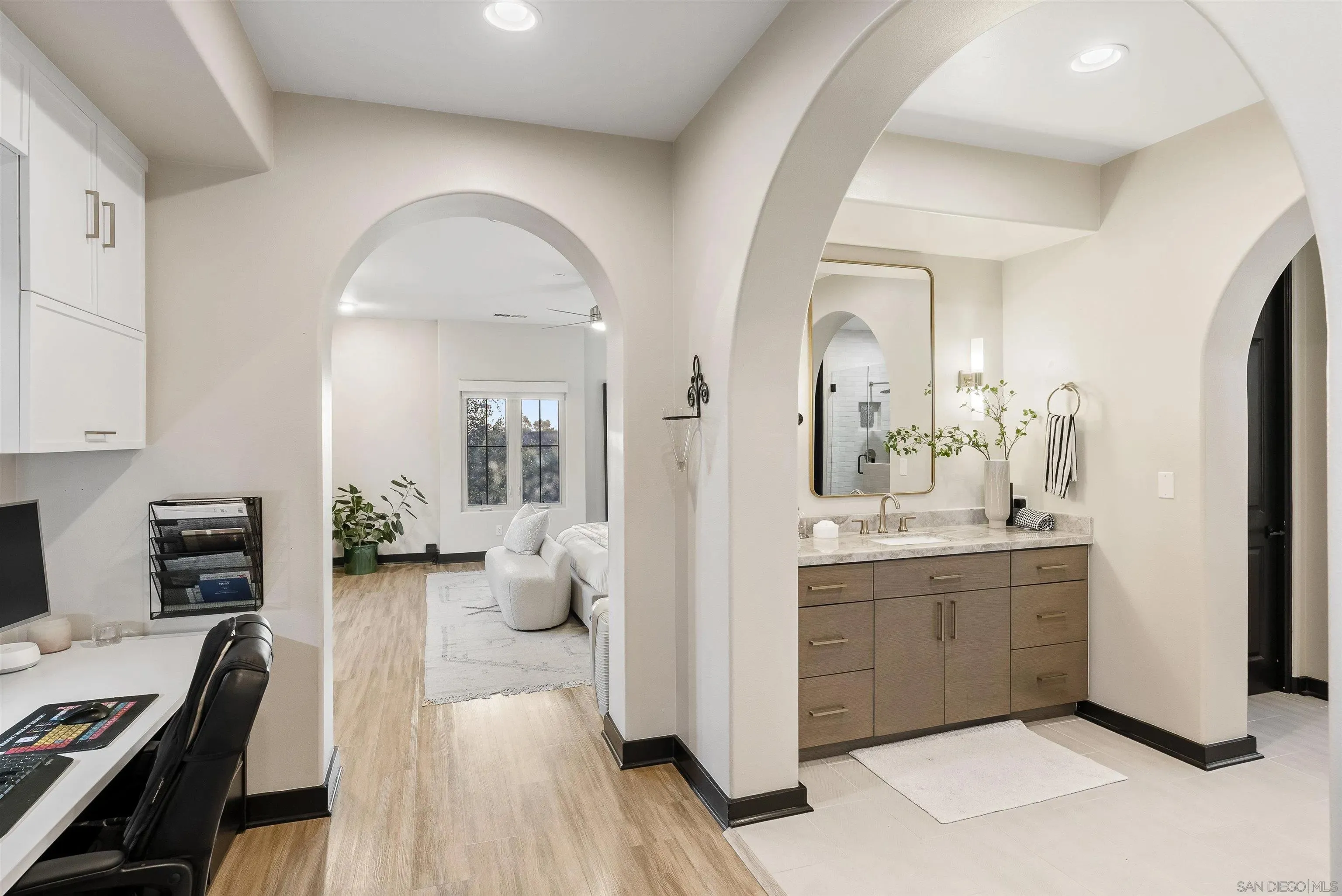 San Diego, California 92127, United States, 4 Bedrooms Bedrooms, ,5 BathroomsBathrooms,Residential,Active,217296