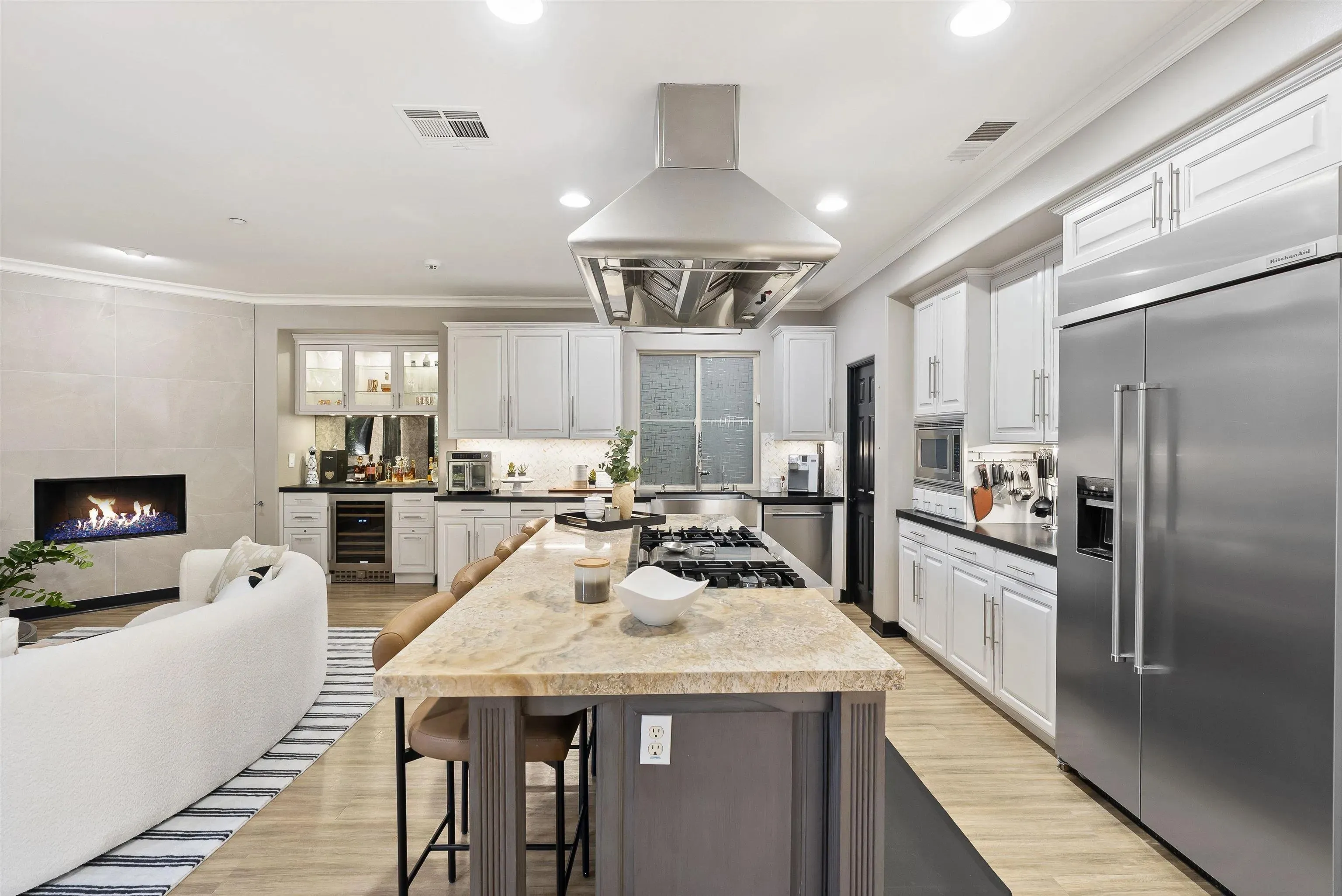 San Diego, California 92127, United States, 4 Bedrooms Bedrooms, ,5 BathroomsBathrooms,Residential,Active,217296