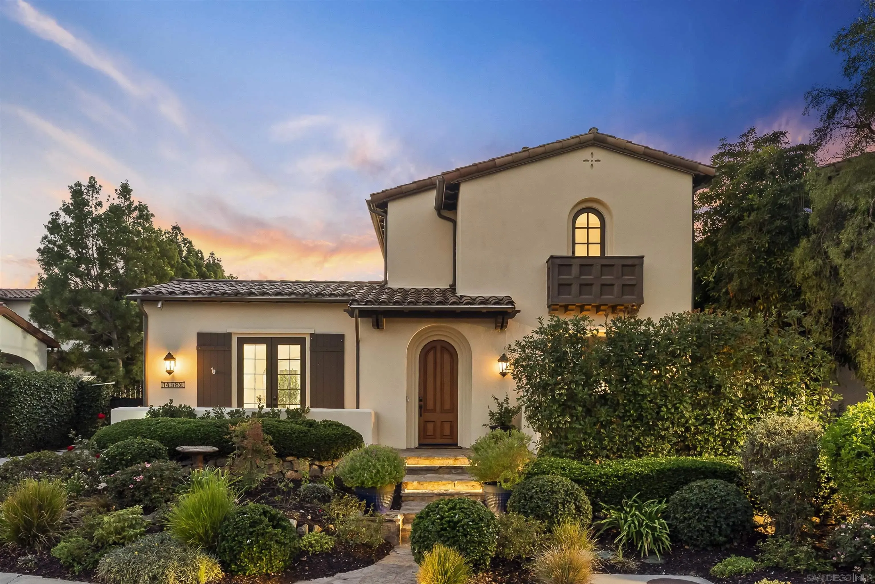 San Diego, California 92127, United States, 4 Bedrooms Bedrooms, ,5 BathroomsBathrooms,Residential,Active,217296