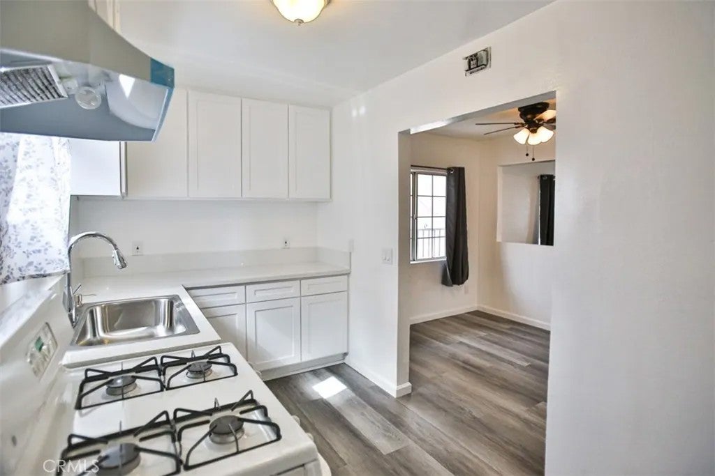2154 E. 14th St