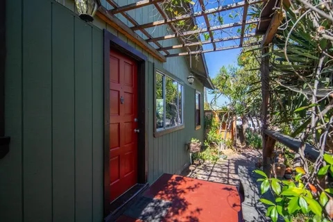 432 E 5th St, National City, CA 91950 - #: 250043226