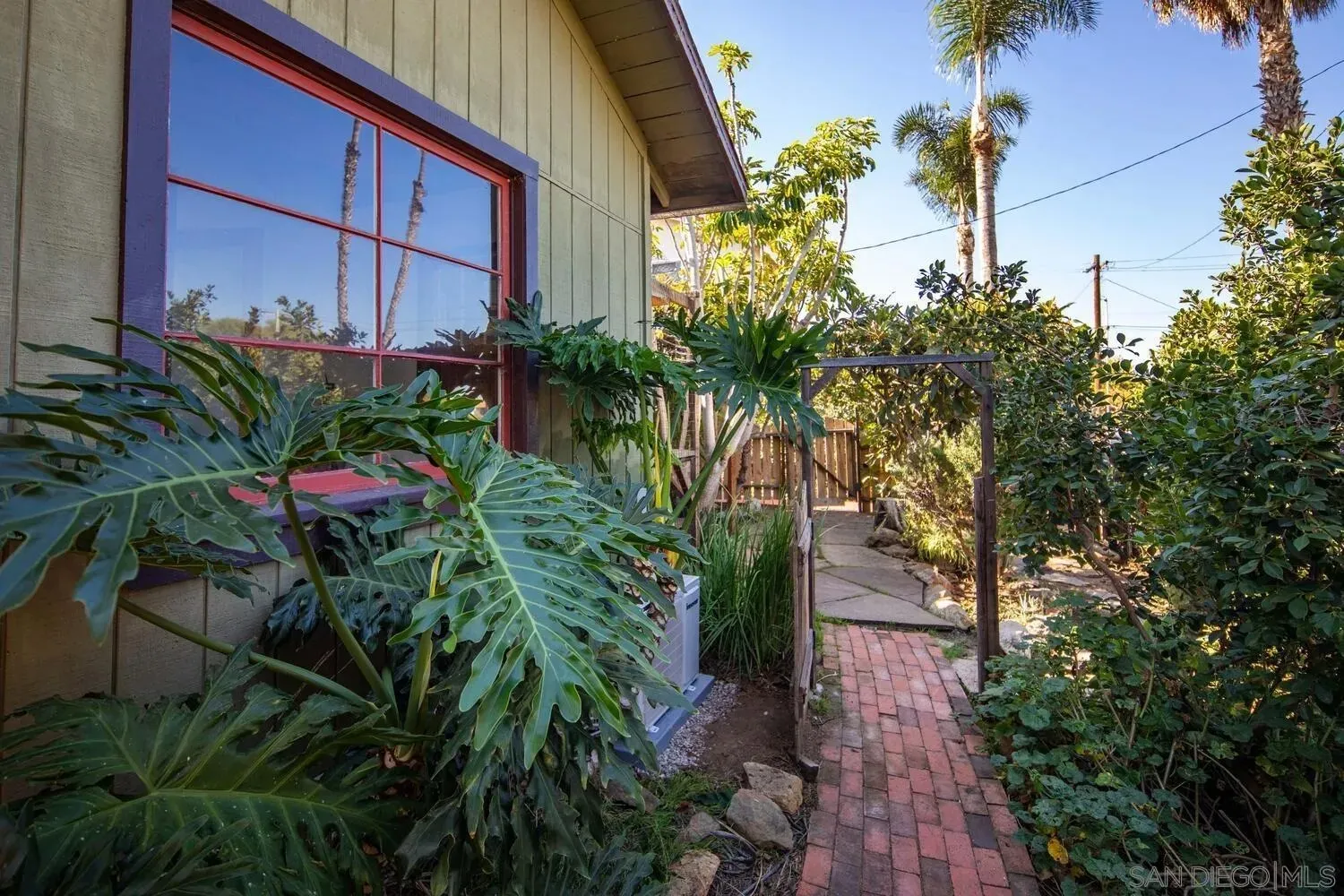 National City, California 91950, United States, 2 Bedrooms Bedrooms, ,1 BathroomBathrooms,Residential,Active,238762