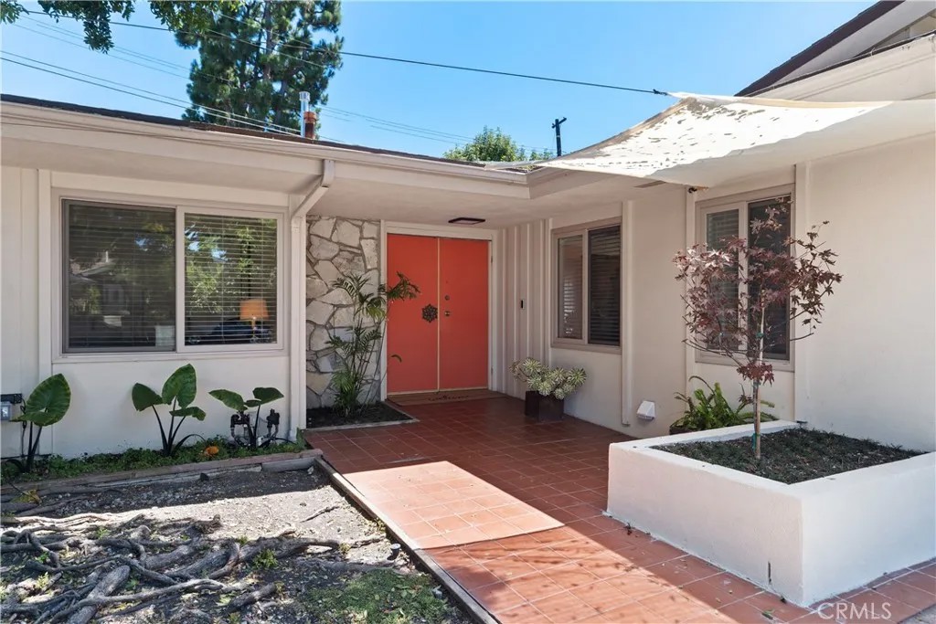 7036 Hedgewood