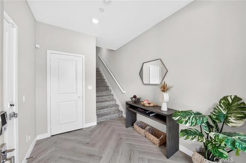 888 Poppy Court