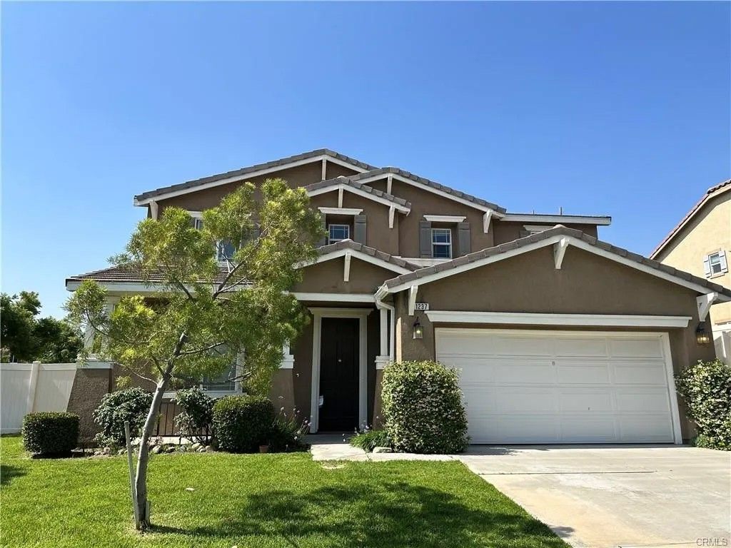 Photo of 1237 Sherry Way, Redlands, CA 92374 (MLS # CV26006756)