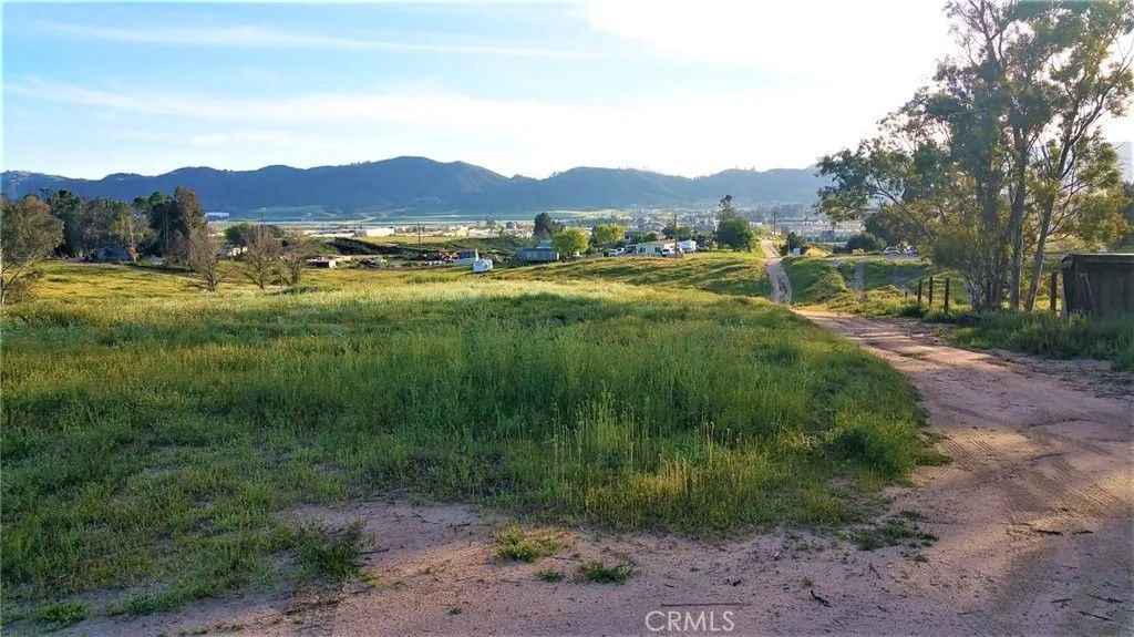 Photo of 1 Monroe Ave &amp; Larchmont, Murrieta, CA 92563 (MLS # SW21136789)