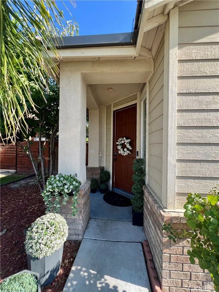 Photo of 1148 Arrowhead AVE, San Jacinto, CA 92582 (MLS # SW26156010)