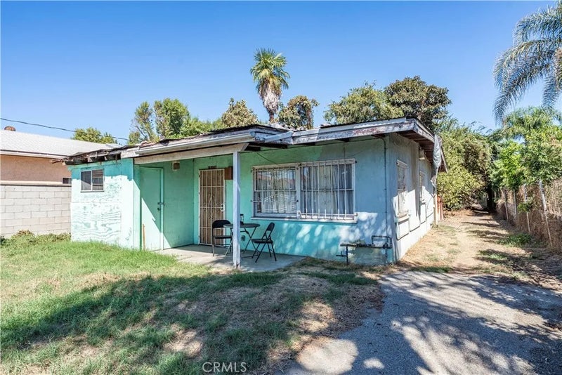 12439 Dahlia Avenue