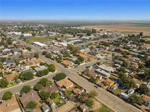 Tiny photo for 345 Combs Ave, Arvin, CA 93203 (MLS # SR25244443)