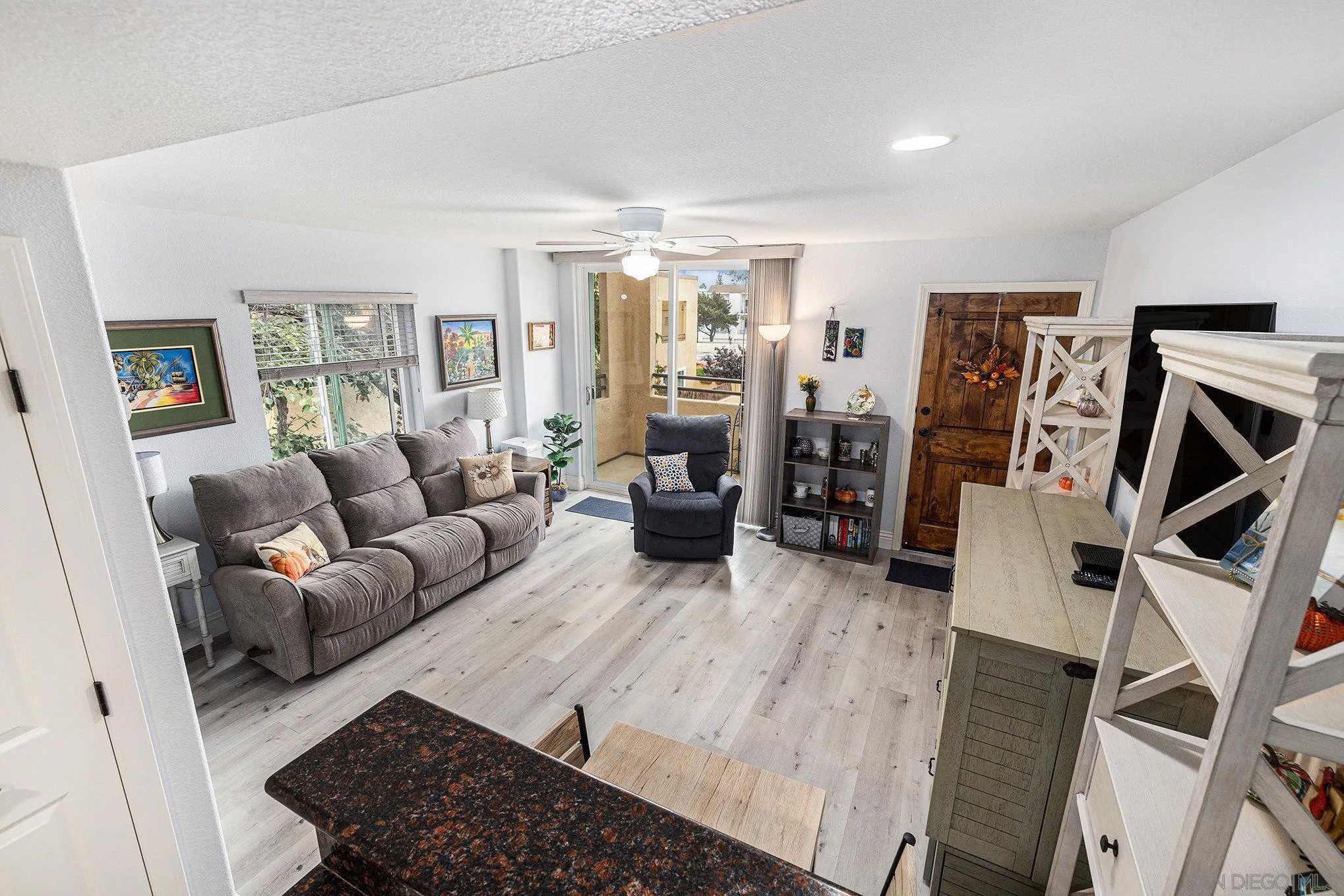 3967 Nobel Drive 264