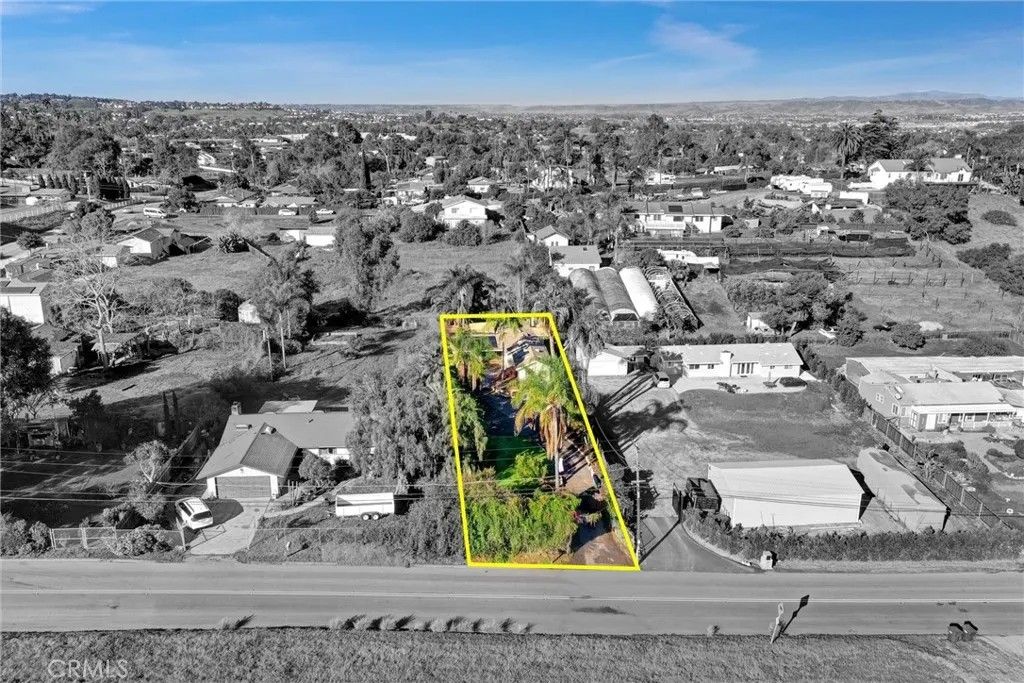 Photo of 2428 Hutchison Street, Vista, CA 92084 (MLS # SW26031692)