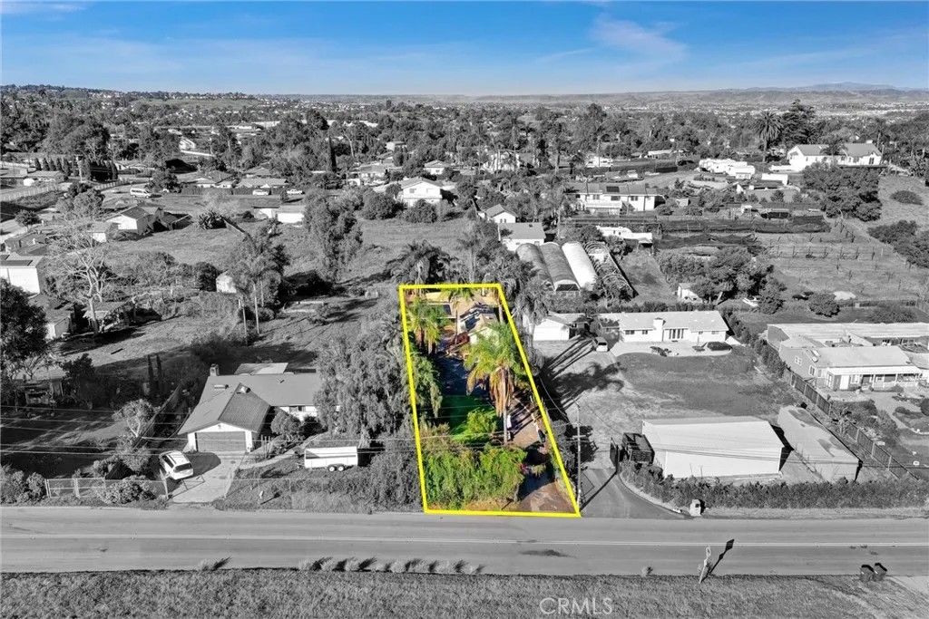 Photo of 2428 Hutchison Street, Vista, CA 92084 (MLS # SW26031692)