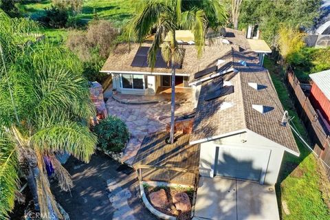 Photo of 2428 Hutchison Street, Vista, CA 92084 (MLS # SW26031692)