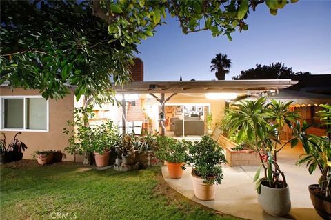 Tiny photo for 10226 Amboy Ave, Pacoima, CA 91331 (MLS # GD25233385)