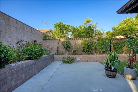 Tiny photo for 10226 Amboy Ave, Pacoima, CA 91331 (MLS # GD25233385)