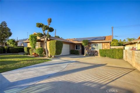 Tiny photo for 10226 Amboy Ave, Pacoima, CA 91331 (MLS # GD25233385)
