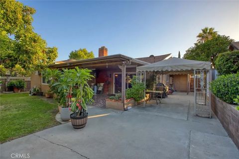 Tiny photo for 10226 Amboy Ave, Pacoima, CA 91331 (MLS # GD25233385)