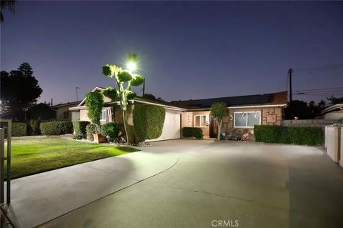 Tiny photo for 10226 Amboy Ave, Pacoima, CA 91331 (MLS # GD25233385)