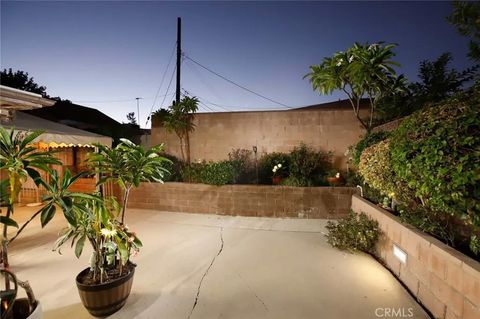 Tiny photo for 10226 Amboy Ave, Pacoima, CA 91331 (MLS # GD25233385)