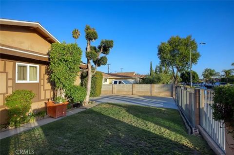 Tiny photo for 10226 Amboy Ave, Pacoima, CA 91331 (MLS # GD25233385)