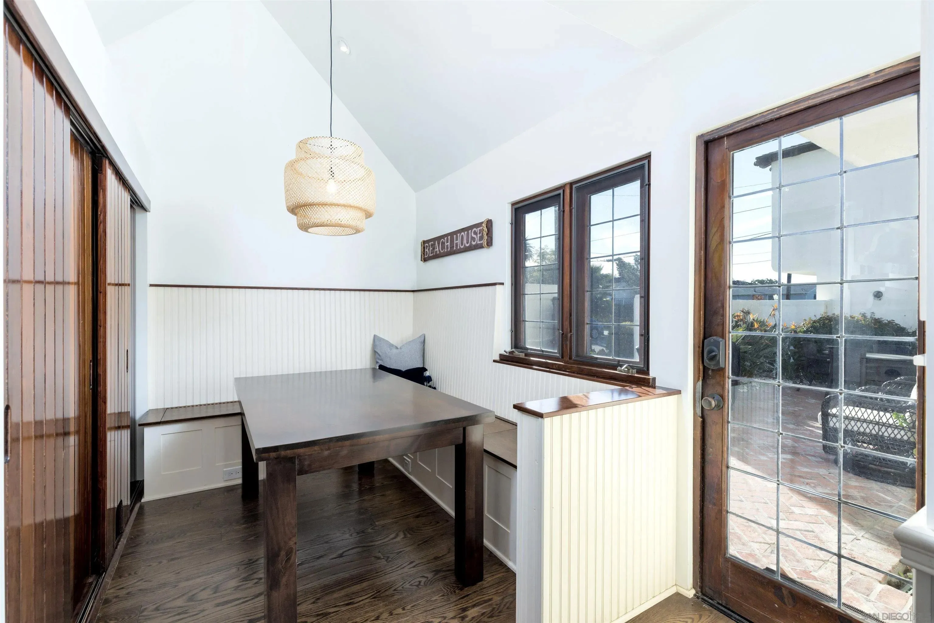 La Jolla, California 92037, United States, 4 Bedrooms Bedrooms, ,3 BathroomsBathrooms,Residential,Active,154690