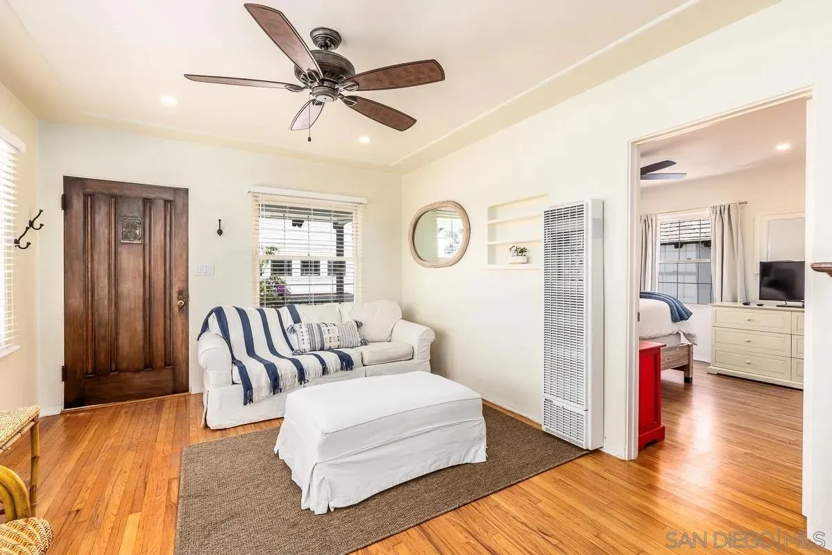 La Jolla, California 92037, United States, 4 Bedrooms Bedrooms, ,3 BathroomsBathrooms,Residential,Active,154690