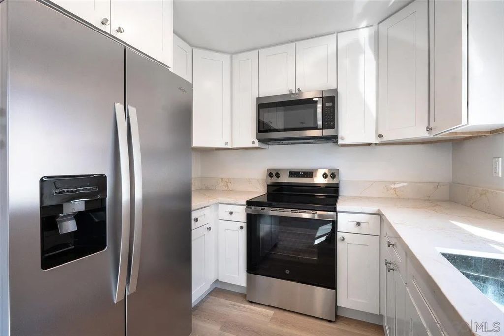 Photo of 955 Postal Way #29, Vista, CA 92083 (MLS # 260009851)