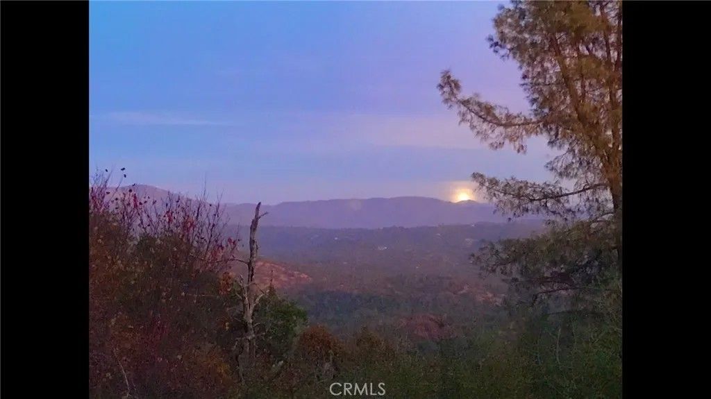 Photo of 10 Old Oak, Mariposa, CA 95338 (MLS # FR26069921)