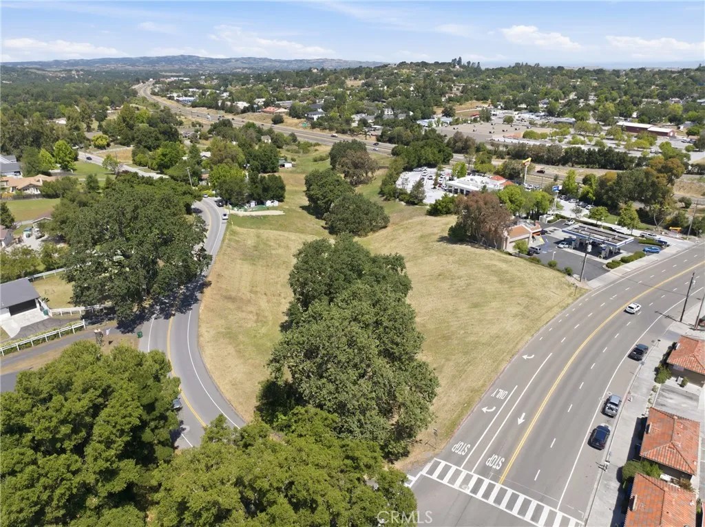 3975 Monterey